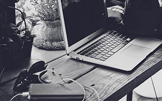 抖音600万粉 #水冰月 大学期间做爱视频流出  王思聪在线围观点赞的瓜  保真！（三段共计83分钟）