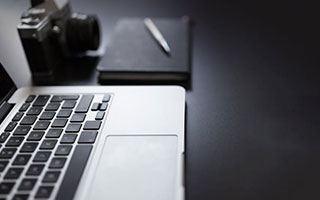 抖音女网红【Yuri睿哥】网上哭诉男友【陈观宇】出轨，不仅在自己床上乱搞，还拍摄大量做爱视频